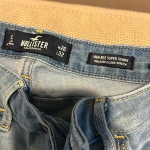 Hollister high-rise super skinny